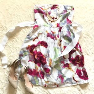Banana Republic strapless floral pocket dress